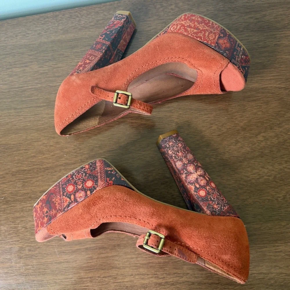 Lucky Brand 7.5 Suede Orange Paisley Open Toe Mary Jane Platform Pump Y2K Boho